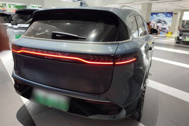 Used VOYAH FREE 2021 Four-Wheel Drive Standard Range-Extended Exclusive Luxury Package Rear Right 45 Deg