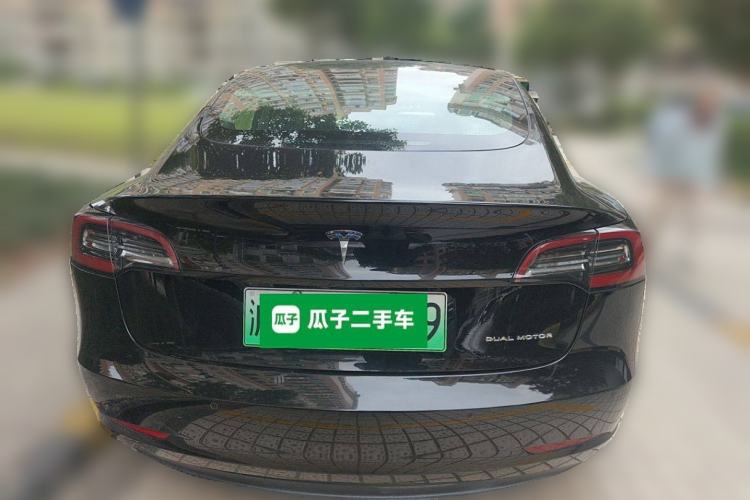 Used Tesla Model 3 2019 Long-Range All-Wheel-Drive Version
