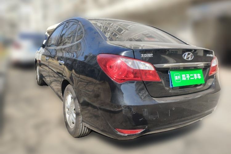 Used Hyundai Celesta 2011 1.6L Manual Luxury Model Rear Left 45 Deg