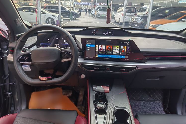 Used Oshan Z6 2023 Blue Whale 1.5T DCT Smart Luxury Model