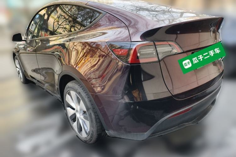 Used Tesla Model Y 2023 Long-Range All-Wheel-Drive Version