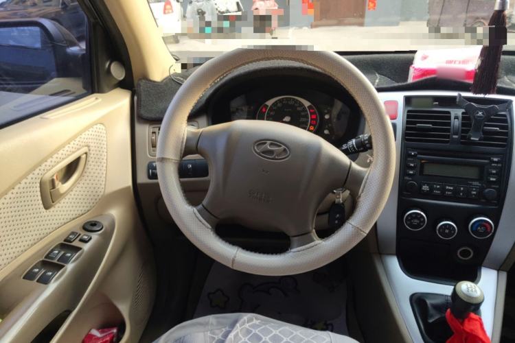 Used Hyundai Tucson 2009 2.0L Manual Two-Wheel Drive Fashion Edition