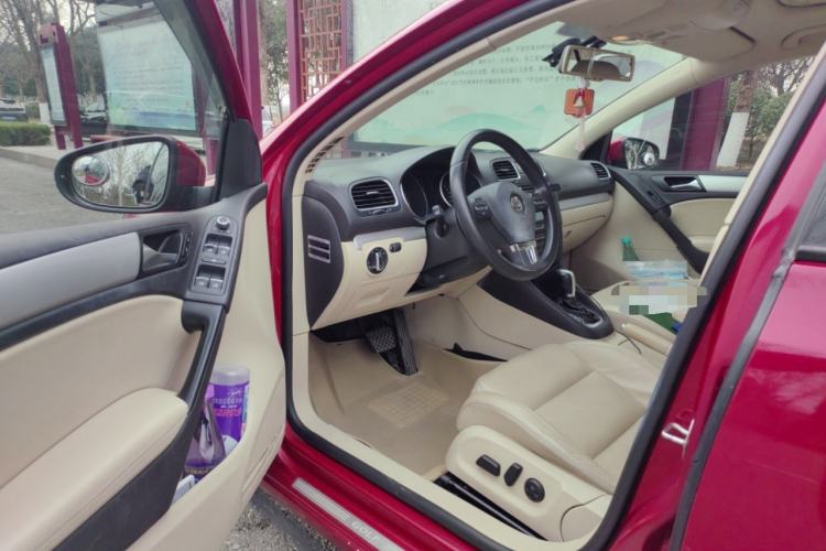 Used Volkswagen Golf 2012 1.4TSI Automatic Luxury Edition
