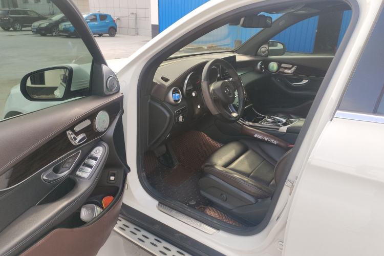 Used Mercedes-Benz GLC 2016 GLC 260 4MATIC Luxury Model Driver Seat