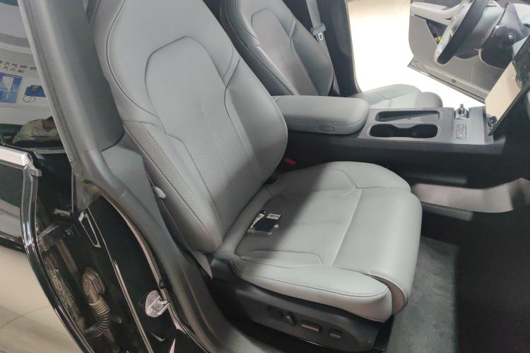 Used Nio ET5T 2024 75kWh Touring Right Front Seat