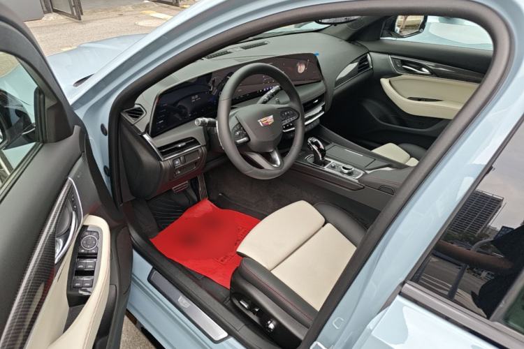 Used Cadillac CT5 2025 28T Track Performance Edition + Peak Track Optional Package
