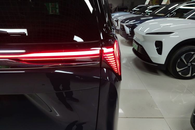 Used Buick GL8 New Energy 2026 Model Lu Zun Luxury Edition