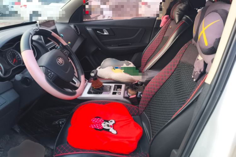 Used Bestune X40 2019 1.6L Automatic Luxury Version China V Emission Standard