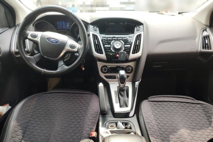 Used Ford Focus 2012 Hatchback 2.0L Automatic Luxury Sport Model
