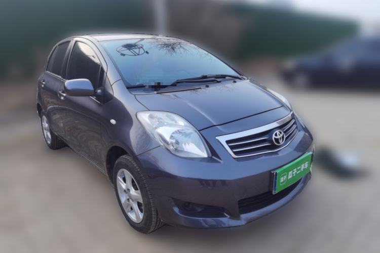 Used Toyota Yaris 2011 1.6E Automatic Charm Edition Front Right 45 Deg