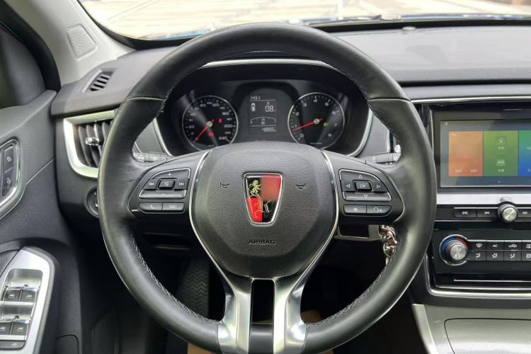 Used Roewe RX5 2016 20T Two-Wheel Drive Manual Flagship Edition
