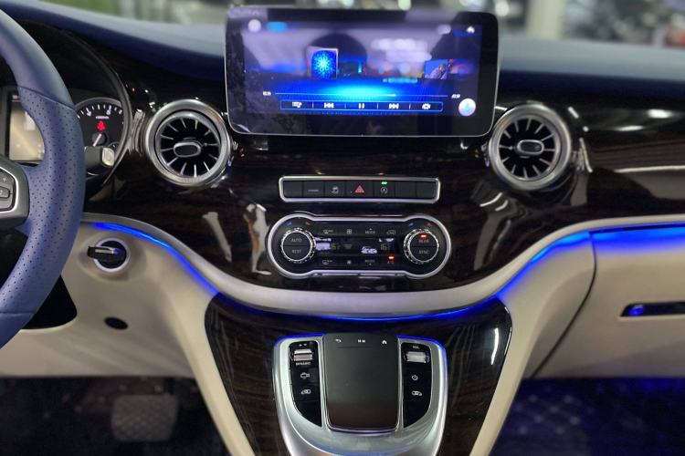 Used Mercedes-Benz Vito 2021 2.0T Business Version 7 Seats
