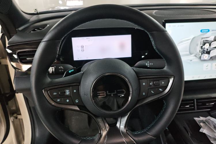 Used BYD Seal 06 New Energy 2025 EV 545KM Flagship Edition Steering Wheel