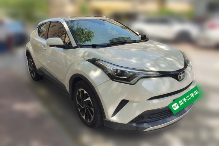 Used Toyota IZOA 2020 2.0L Yichi Version
