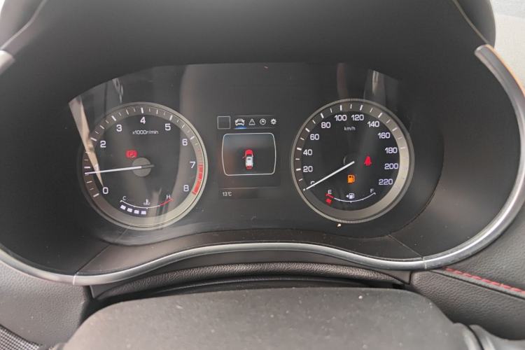 Used Changan CS55 2018 1.5T Manual Colorful Model China V Standard