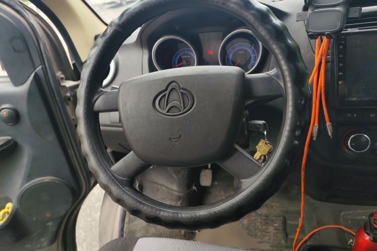 Used CHANGAN KAICHENG Ruixing M60 2019 1.5L Business Version China VI 6-Seater DAM15KR Steering Wheel