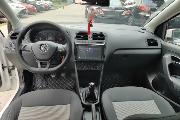 Used Volkswagen Polo 2016 1.4L Manual Fashion Model