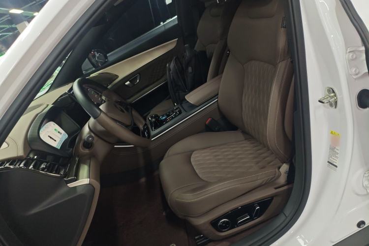 Used BYD Han 2023 EV Champion Edition 605KM Front-Drive Premium Model
