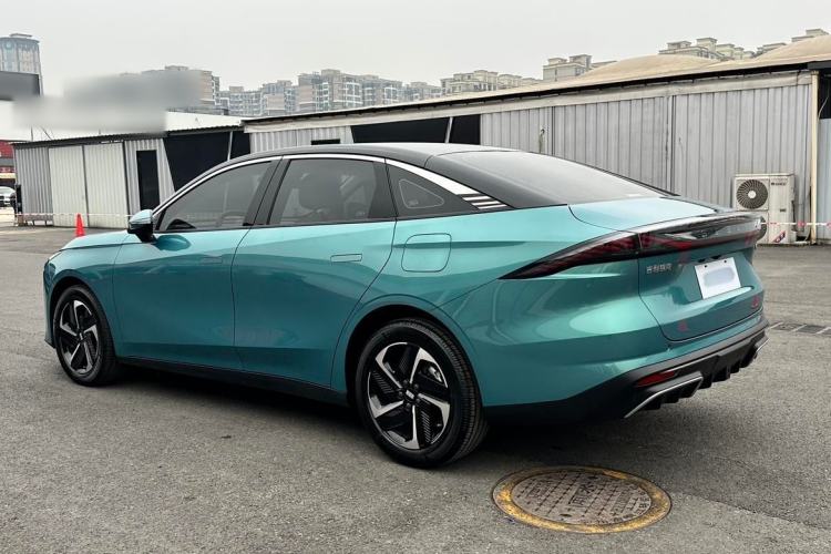 Used Geely Galaxy L6 2023 125km MAX Exterior 12