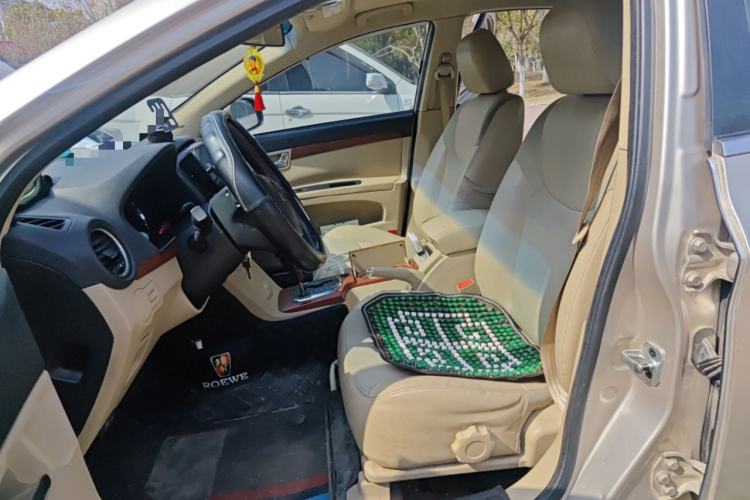 Used Roewe 350 2013 350C 1.5L Automatic Xunyue Edition
