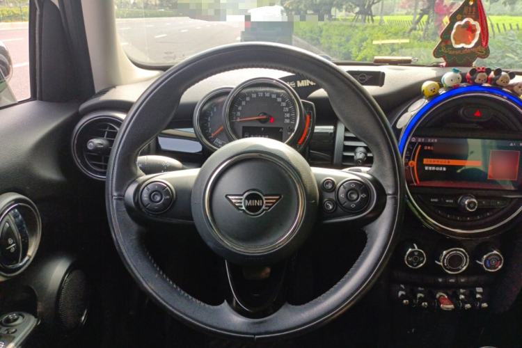 Used MINI 2019 1.5T COOPER Classic Edition Five-Door Version Steering Wheel