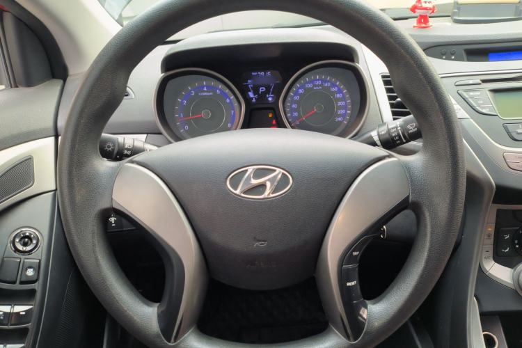 Used Hyundai Elantra (5th Generation / Langdong) 2012 1.6L Automatic Fashion Edition