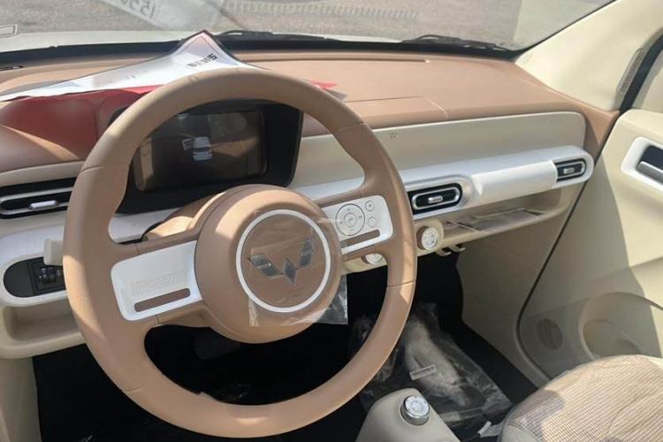 Used Wuling Hongguang MINIEV 2024 3rd Generation 215km Youth Edition
