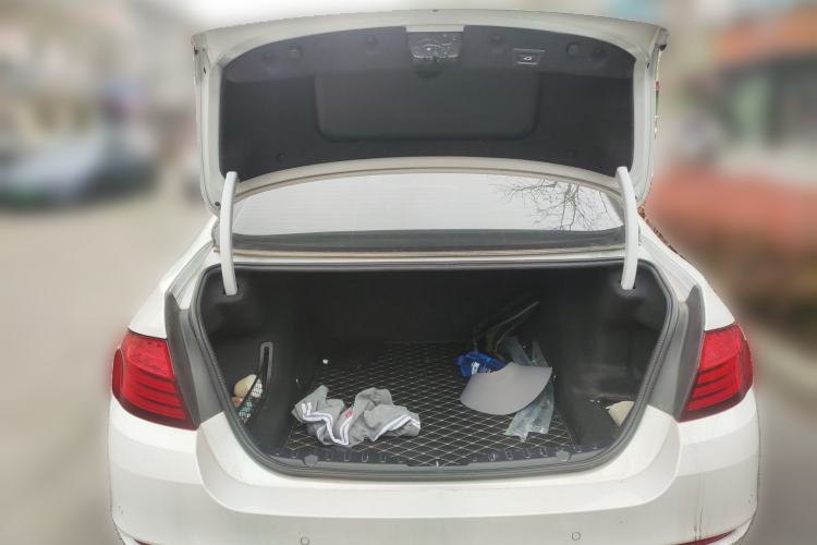 Used BMW 5 Series 2017 525Li Leading Model Trunk