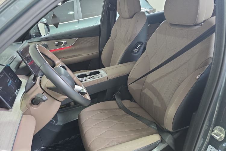 Used Chery Fengyun T8 2025 1.5T 130km Deluxe Version 5 Seats