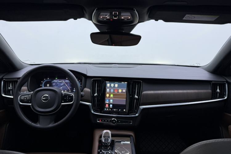 Used Volvo S90 2023 B5 Zhiyuan Luxury Edition