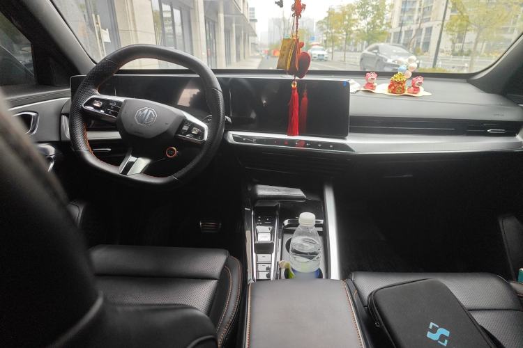 Used MG ONE 2022 α-Smart Sports Series 1.5T Standard Edition Center Console