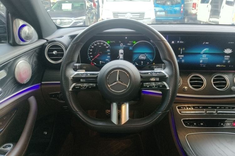 Used Mercedes-Benz E-Class 2022 Second Facelift E 300 L Sporty and Stylish Edition Steering Wheel