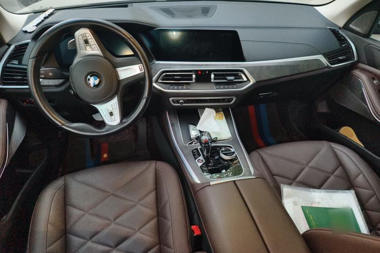 Used BMW X5 2022 Restyled xDrive 30Li Luxury Version M Sport Package Center Console