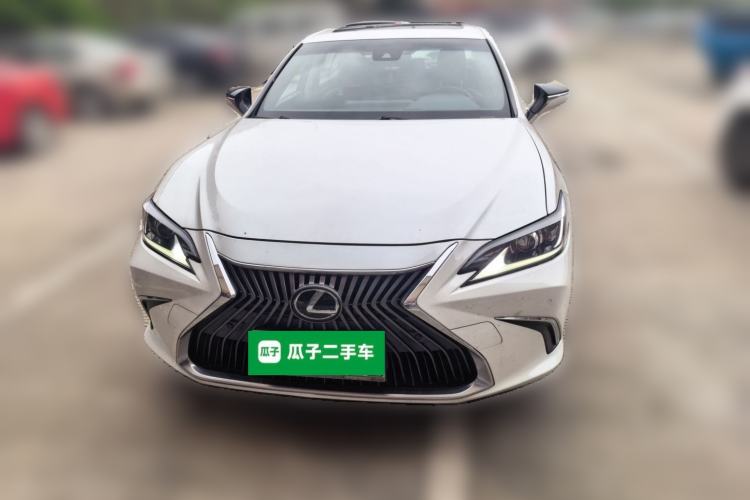 Used Lexus ES 2020 200 Excellence Edition Front