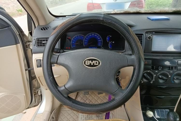 Used BYD F3 2012 Energy-Saving Edition 1.5L Manual Standard Model
