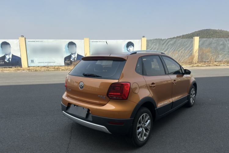 Used Volkswagen Polo 2018 1.5L Cross Polo Automatic
