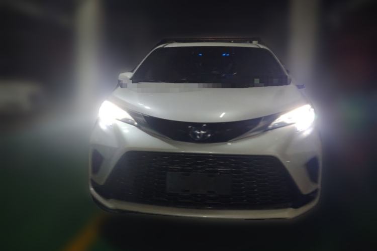 Used Toyota Granvia 2023 2.5L Hybrid Prestige PLUS Edition Front