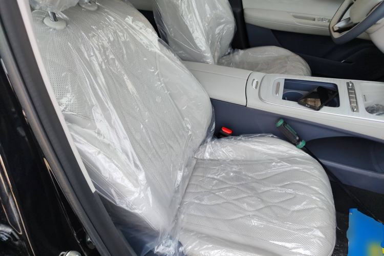 Used Chery Fengyun A8L 2025 1.5 TGDI 145 km Luxury Version Right Front Seat