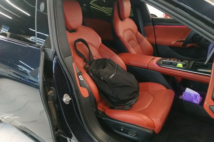 Used Xiaomi Auto SU7 2024 Four-Wheel Drive Ultra-Long Range Advanced Intelligent Driving Max Edition