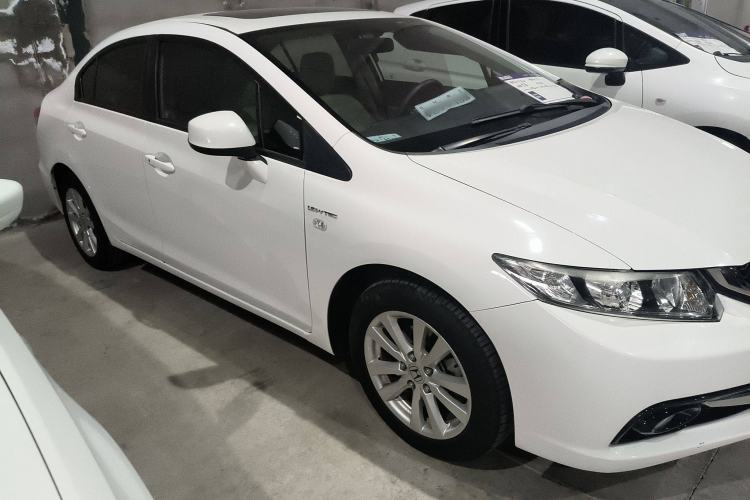 Used Honda Civic 2014 1.8L automatic comfort version
