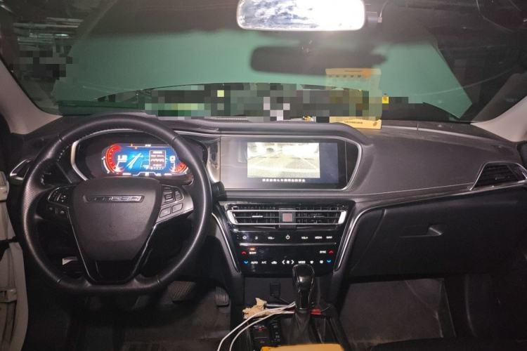 Used Venucia T90 2020 2.0L CVT Smart Connect & Smooth Drive Edition

