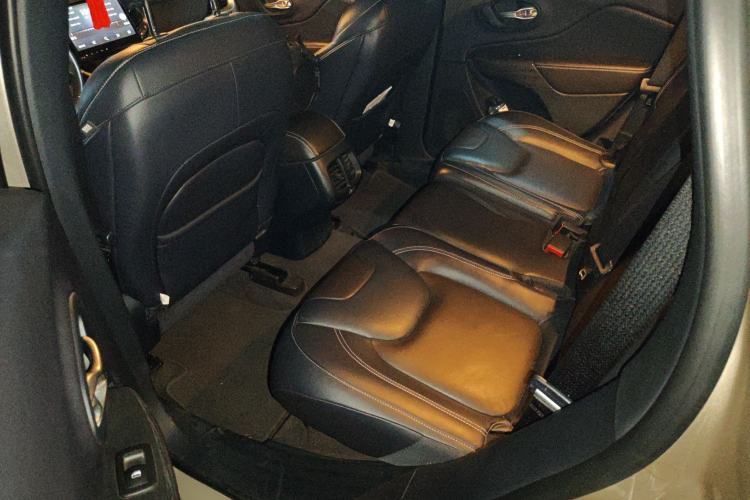 Used Jeep Cherokee 2016 2.4L Leading Edition