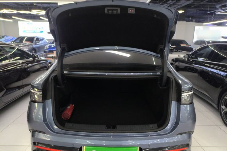 Used BYD Seal 2024 HONOR Edition DM-i 1.5L 121km Prestige Model Trunk