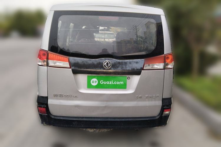 Used Dongfeng Shuaike 2013 1.5L Manual Standard Model 7-Seater China V Standard