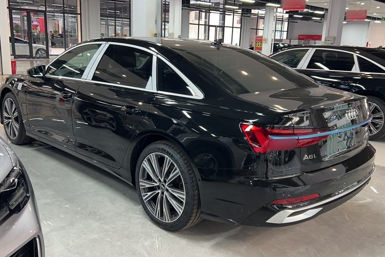 Used Audi A6L 2025 Restyled 45 TFSI quattro Prestige Dynamic Edition Exterior 5