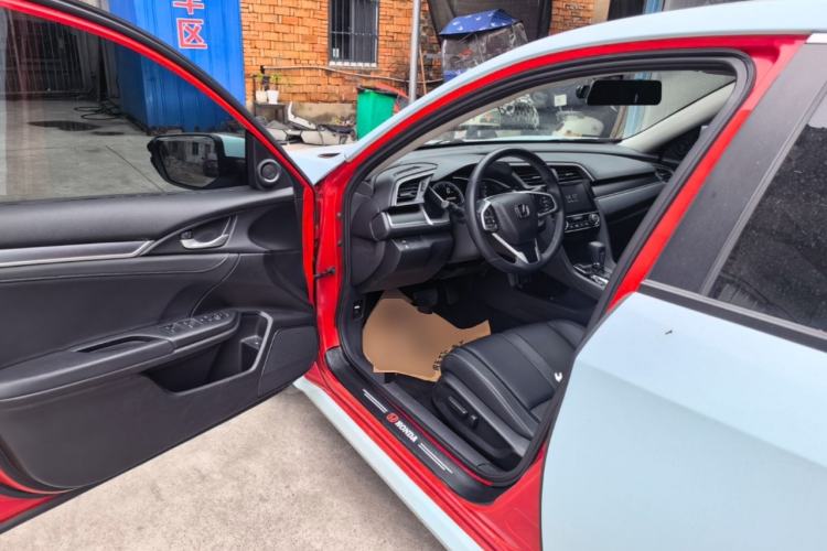 Used Honda Civic 2016 220TURBO CVT Prestige Edition
