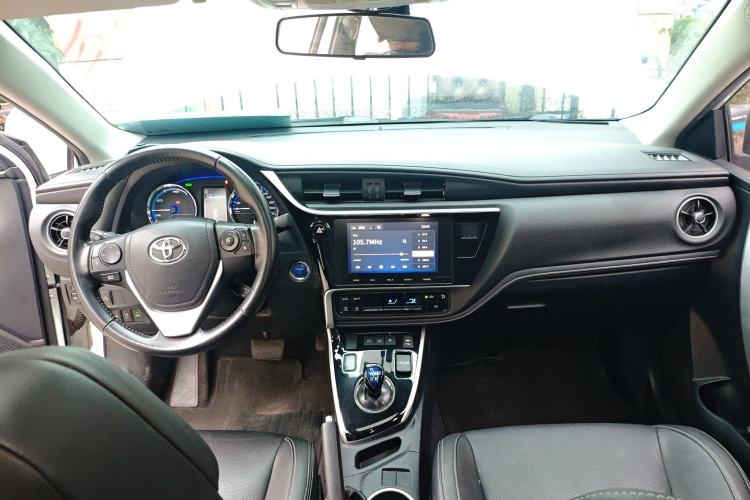 Used Toyota Levin Hybrid E+ 2019 1.8L PH V E-CVT Luxury Edition Center Console