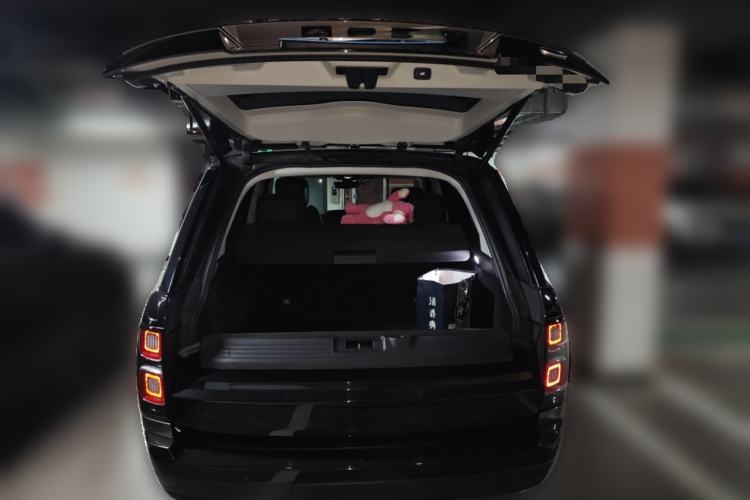 Used Land Rover Range 2018 3.0 SC V6 Grand Edition Trunk