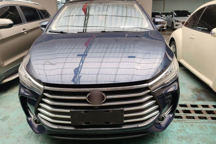 Used BYD Song MAX 2018 1.5T Automatic Smart Connect Elite Model with 6 Seats
