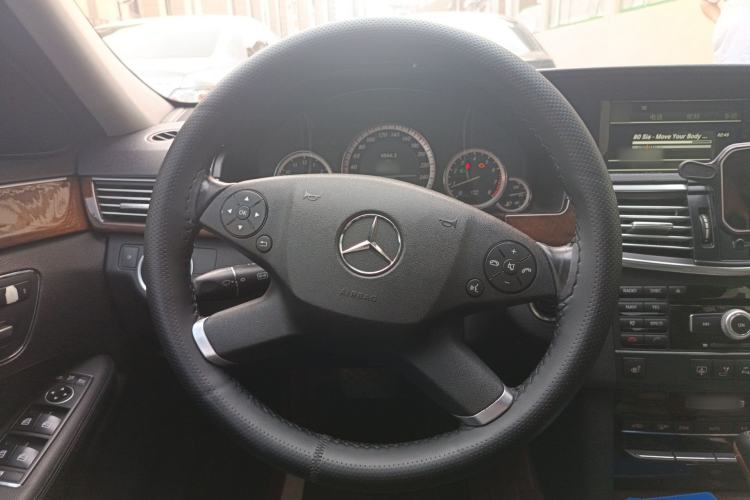 Used Mercedes-Benz E-Class 2011 E 200 L CGI Elegant Model
